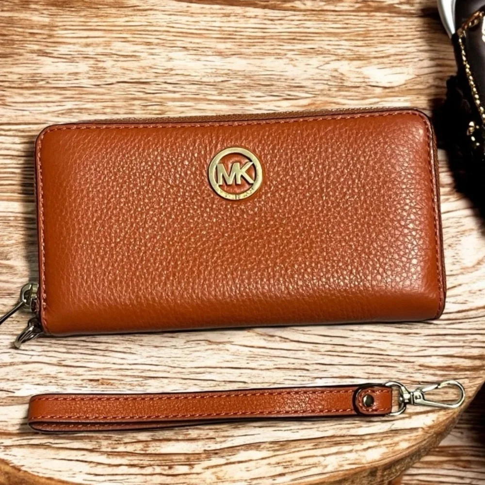 Michael Kors 2 pc Jet Set Orange Pebbled Leather Shoulder bag & wristlet wallet
